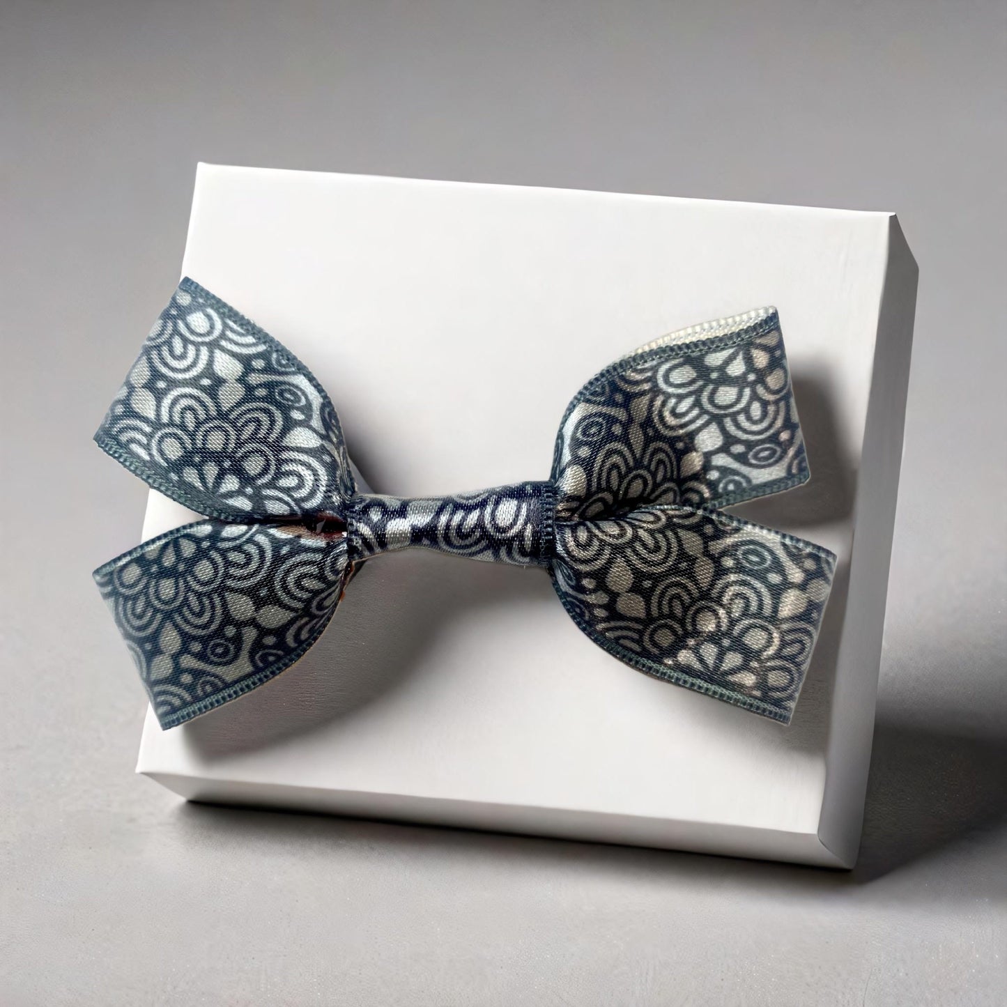 elevate your decor with 10 satin bows - littl